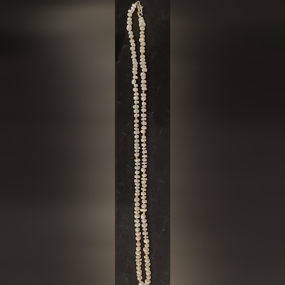 25" Genuine Freshwater Pearls, Coin Shape, 5-6mm - Picture 4 of 4